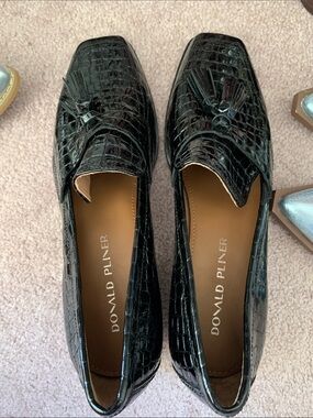 NWOT Donald J Pliner Loafers
